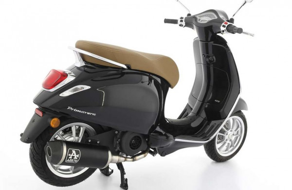 Auspuff Arrow Urban Dark mit Carbonkappe KAT Vespa Primavera 125 V3 Bj 2021 bis 2023